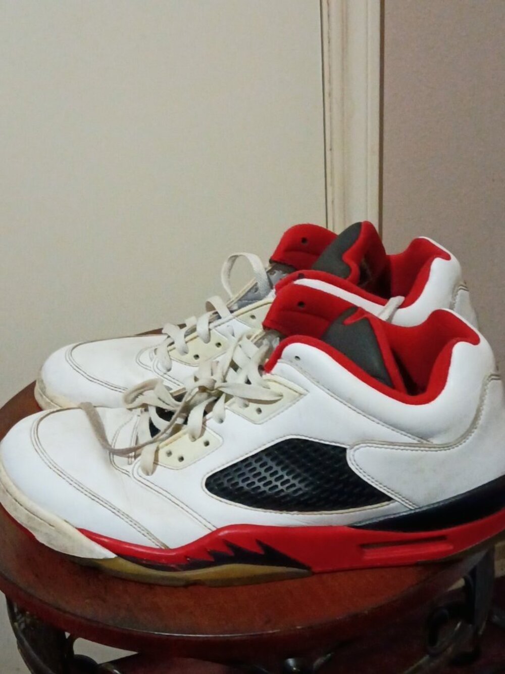 Nike Air Jordan 5 Retro Low 2015 White/Fire Red - Black 819171-101 Size 12 - Picture 9 of 15